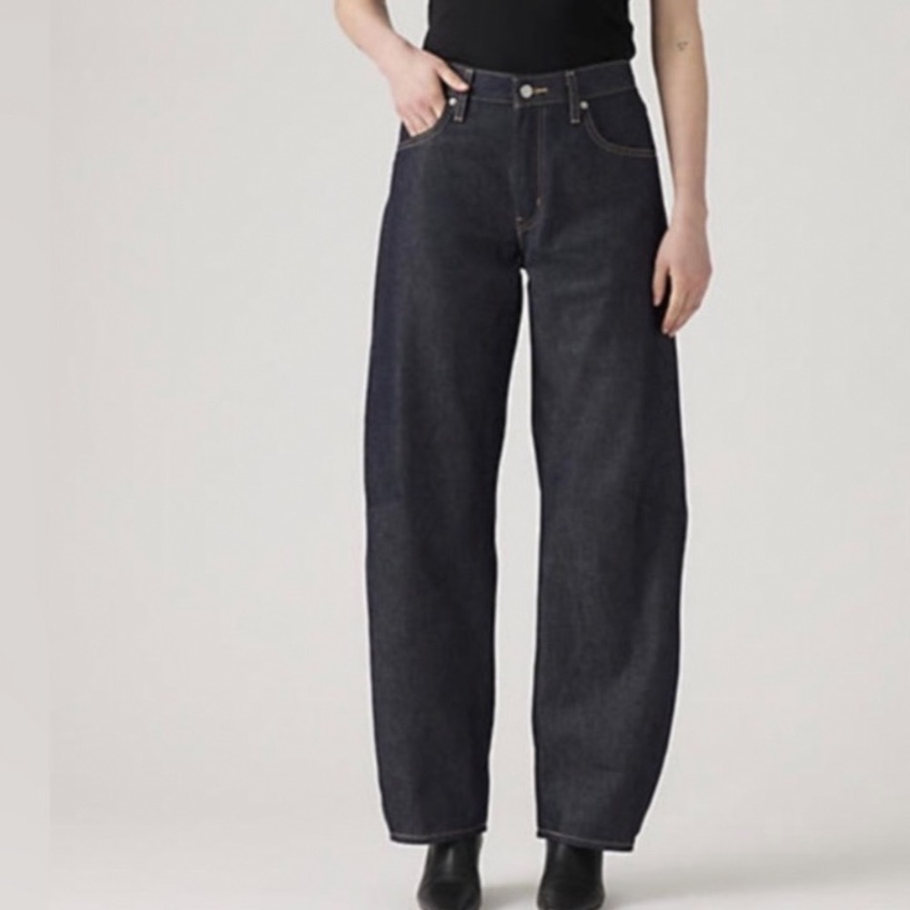 NWT Levis Baggy Dad Barrel Jeans Dark Indigo W26 L30